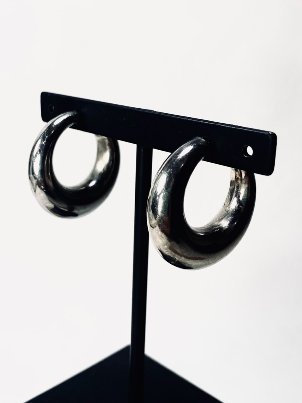 Sterling Silver ? Chunky Hallow Hoop Stud Post Earrings